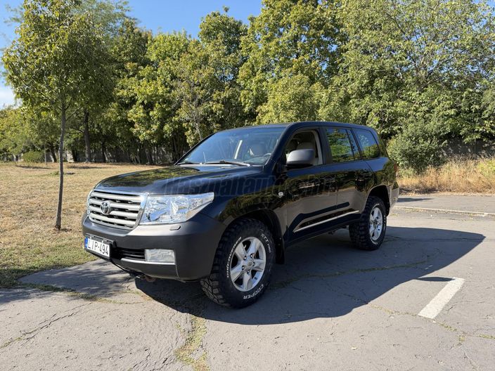 TOYOTA LAND CRUISER 4.5 D V8 Luxury 7 (Automata)