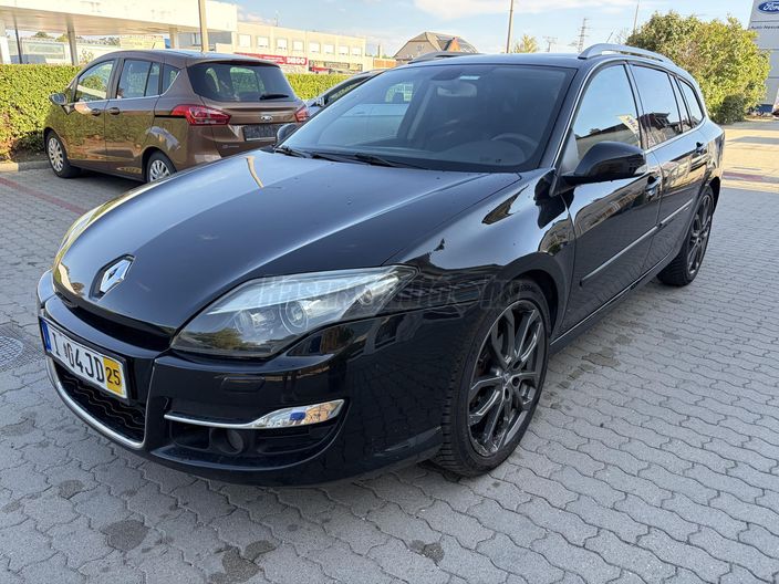 RENAULT LAGUNA 2.0 dCi Black Edition