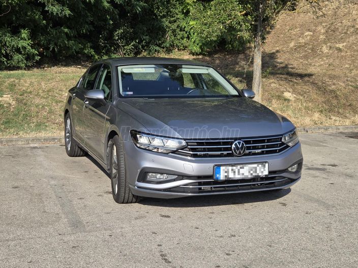 VOLKSWAGEN PASSAT Variant 2.0 TDI SCR Elegance DSG