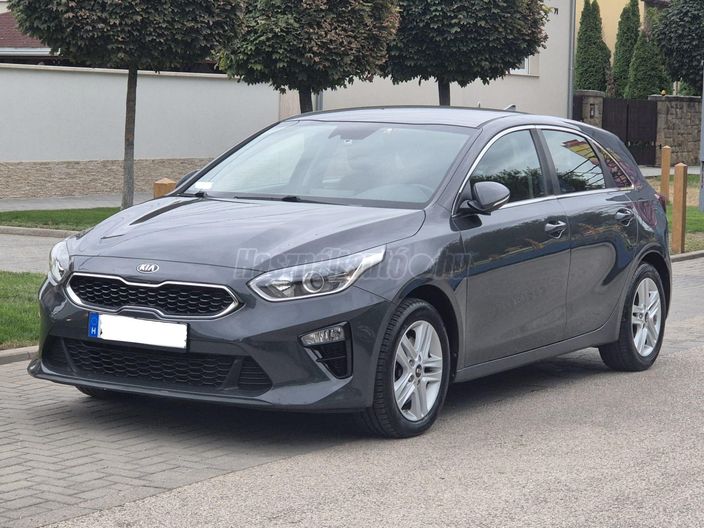 KIA CEE'D Ceed 1.6 CRDi HP Silver