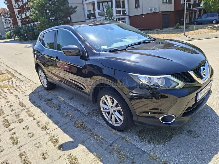 NISSAN QASHQAI 1.2 DIG-T Tekna