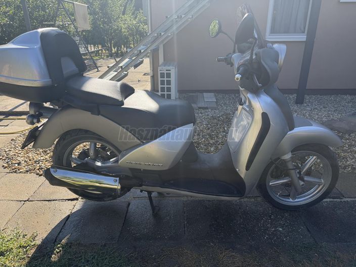 APRILIA SCARABEO 200