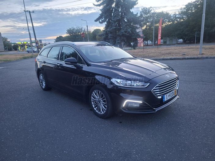 FORD MONDEO 2.0 EcoBlue Titanium