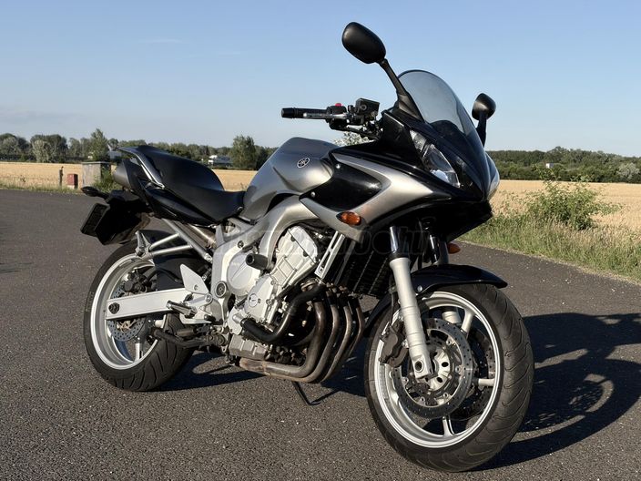 YAMAHA FZ6-S (FAZER)