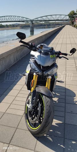 TRIUMPH SPEED TRIPLE 1200 RS