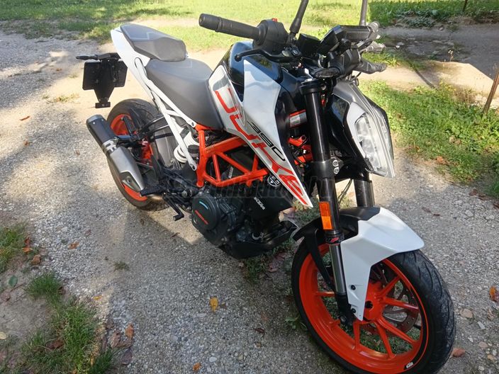 KTM 390 DUKE