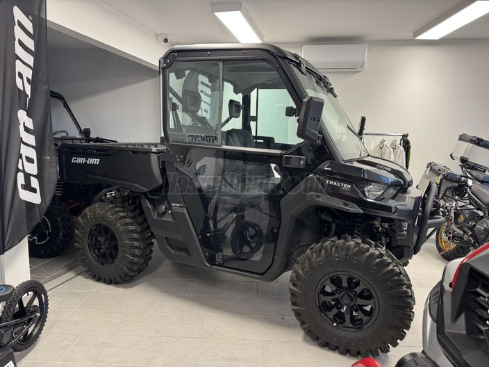CAN-AM Traxter HD10