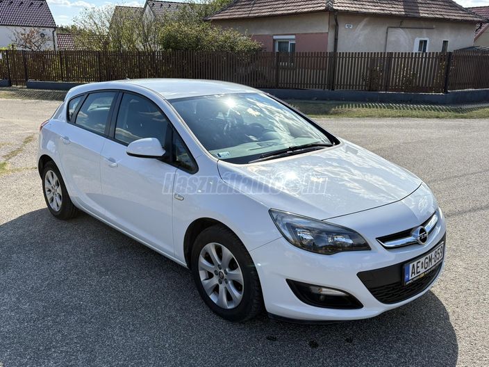 OPEL ASTRA J 1.4 Enjoy