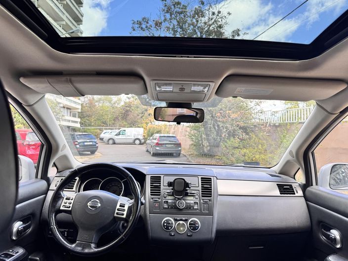 NISSAN TIIDA 1.8 Tekna