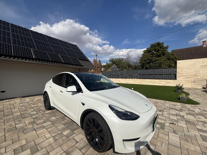 TESLA MODEL Y Performance AWD (Automata)