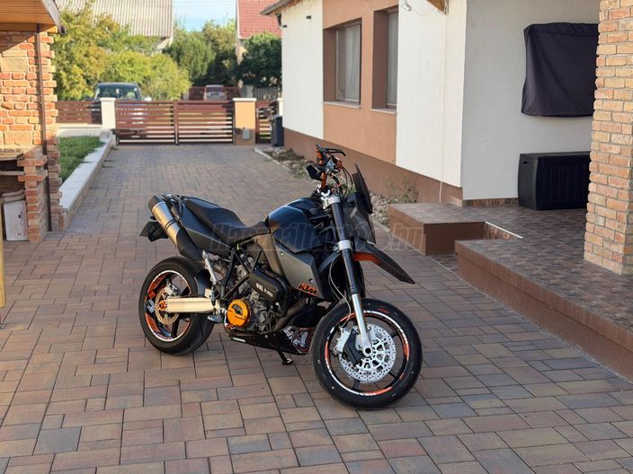 KTM 990 SUPERMOTO