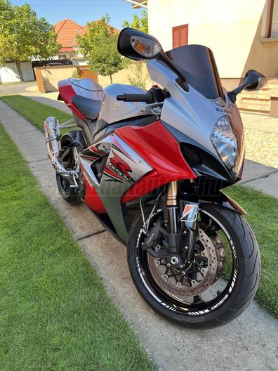 SUZUKI GSX-R 1000