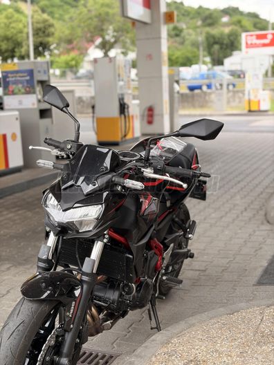 KAWASAKI Z 650