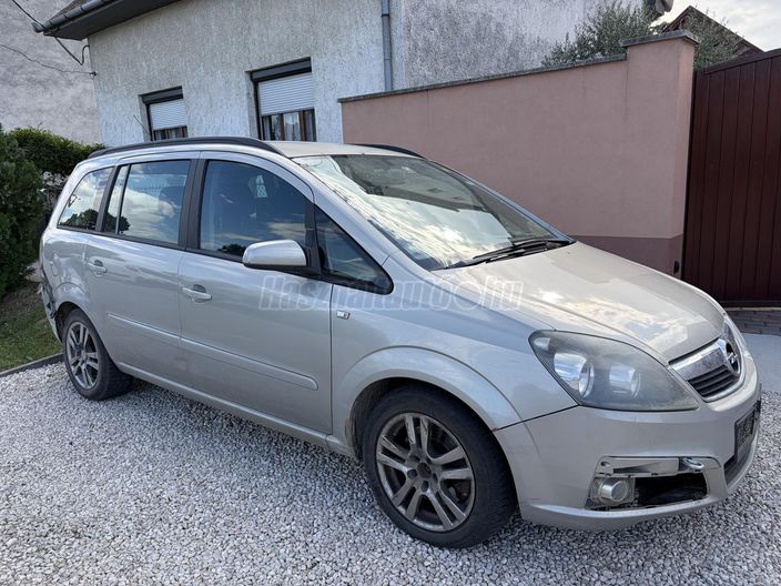 OPEL ZAFIRA B 1.9 DTI Cosmo
