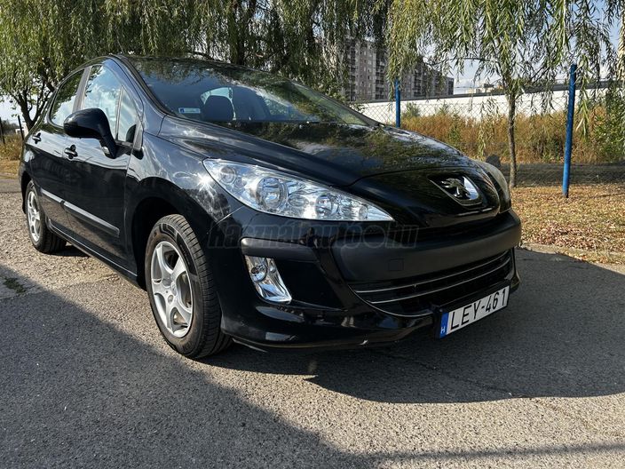 PEUGEOT 308 1.4 VTi Confort Pack