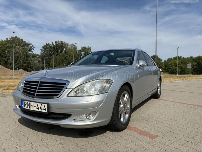 MERCEDES-BENZ S 320