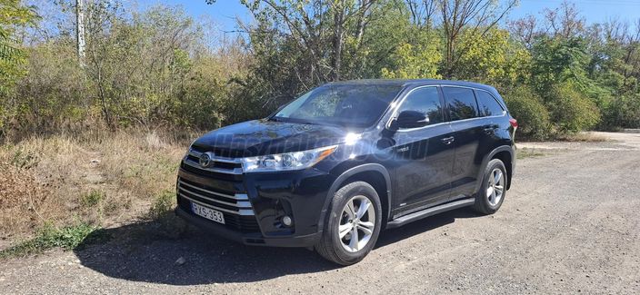 TOYOTA HIGHLANDER