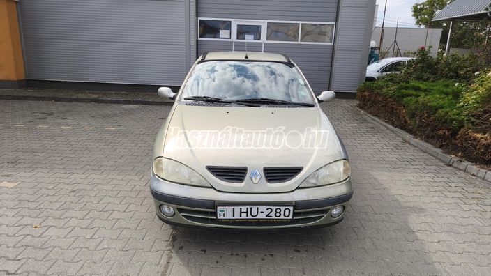 RENAULT MEGANE Classic 1.4 16V Authentique