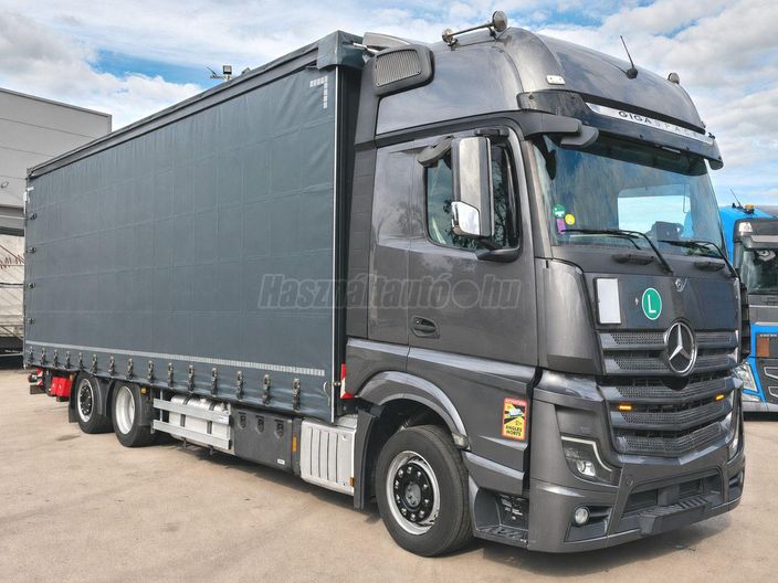 MERCEDES-BENZ ACTROS 2643 6X2 PLATÓS PONYVÁS