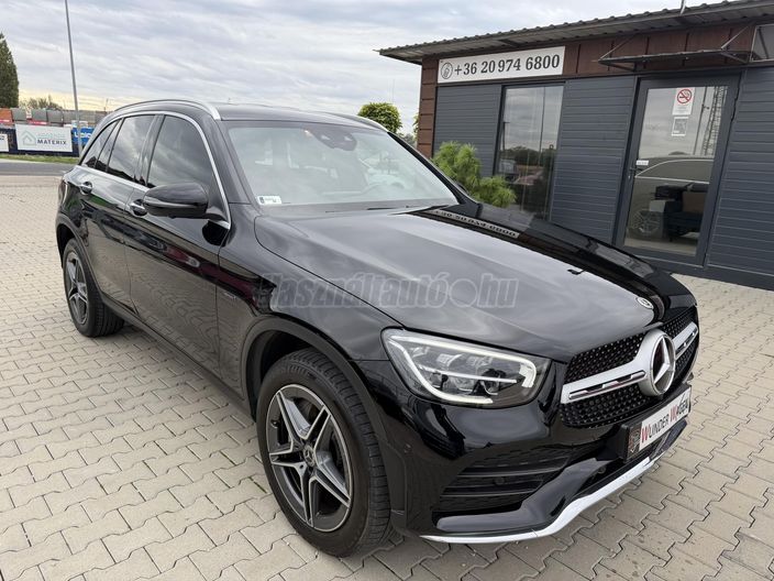MERCEDES-BENZ GLC 300 e 4Matic 9G-TRONIC Plug-in hybrid