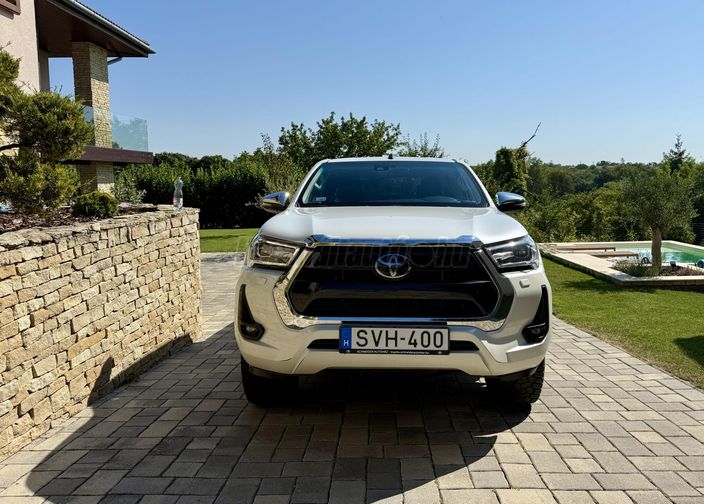 TOYOTA HILUX 2.8 D-4D 4x4 Double Executive Leather (Automata)