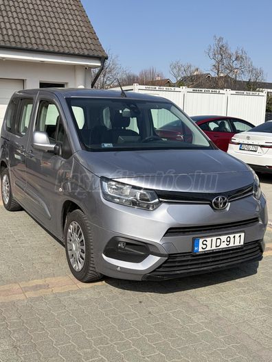 TOYOTA PROACE City Verso 1.2T Combi L1H1