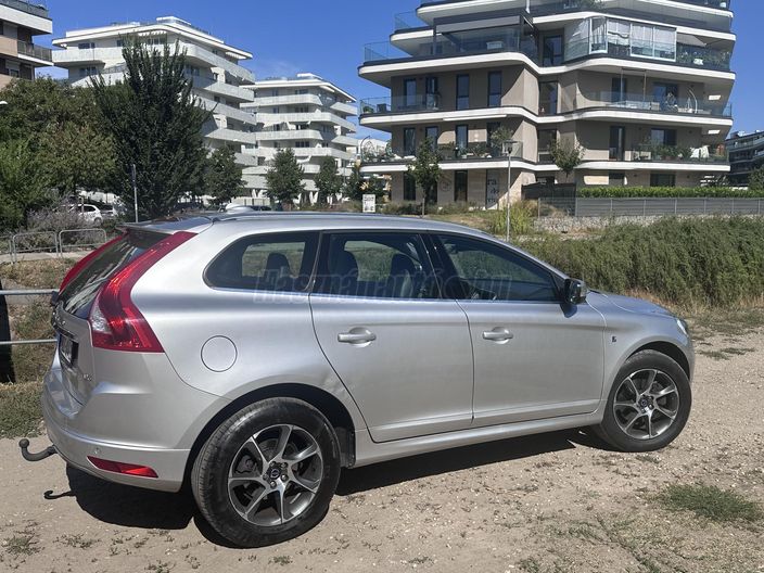 VOLVO XC60 2.0 D [D4] Ocean Race Geartronic FWD