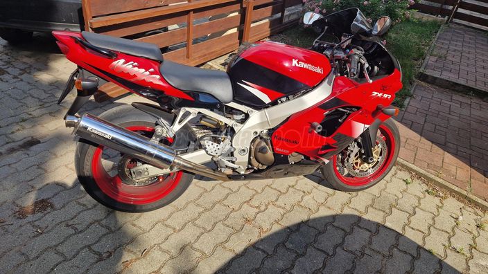 KAWASAKI ZX-9R (NINJA)