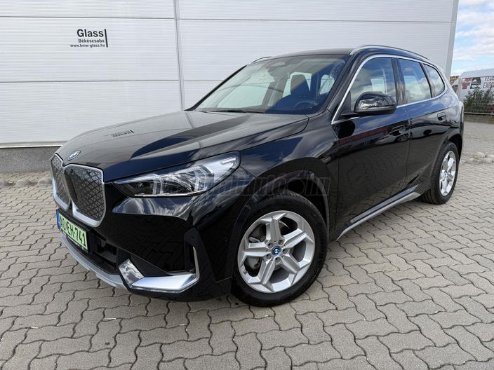 BMW IX1 eDrive20 64,8kWh