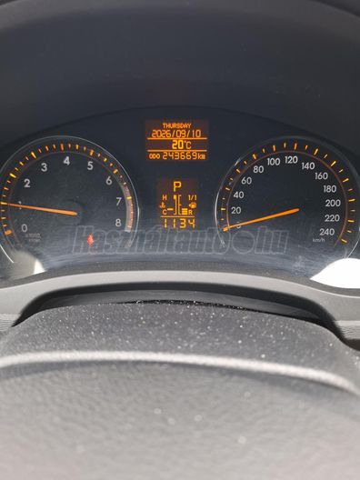 TOYOTA AVENSIS 1.8 Executive CVT