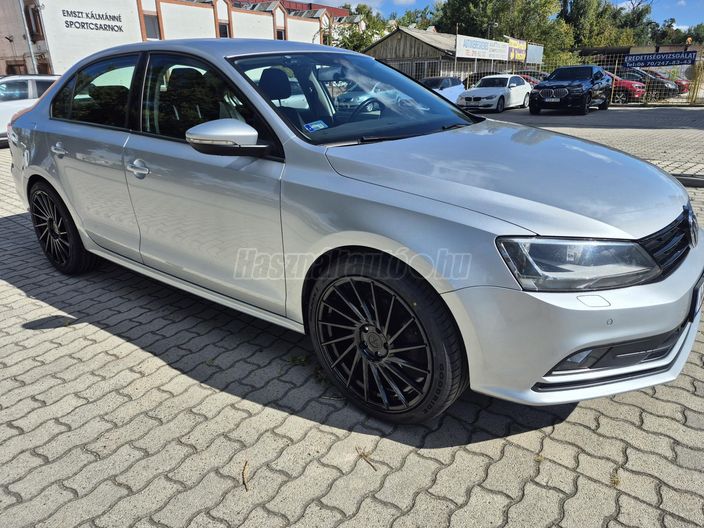 VOLKSWAGEN JETTA 1.4 TSI BMT Trendline