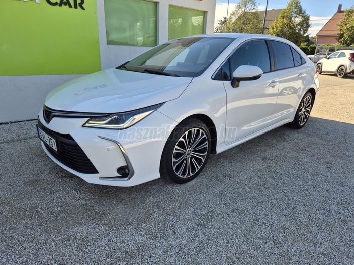 TOYOTA COROLLA Sedan 1.5 Comfort Style Tech