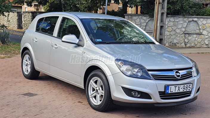 OPEL ASTRA H 1.4 Essentia
