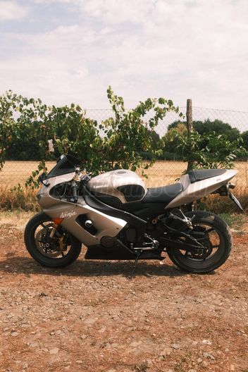 KAWASAKI ZX-6R (NINJA)