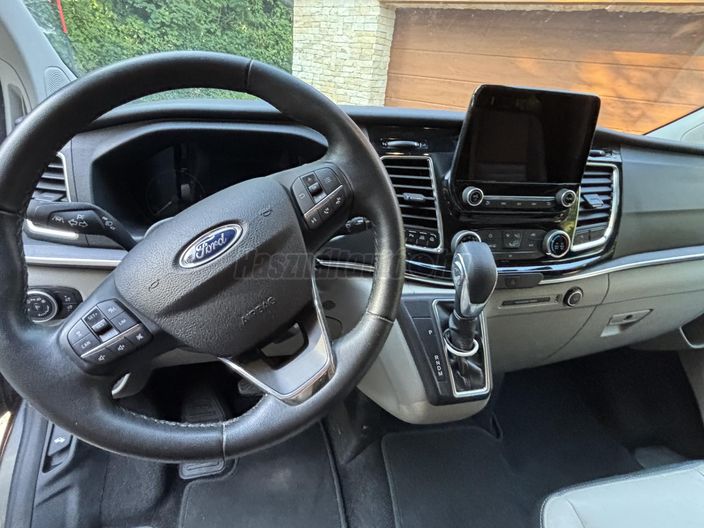 FORD TOURNEO