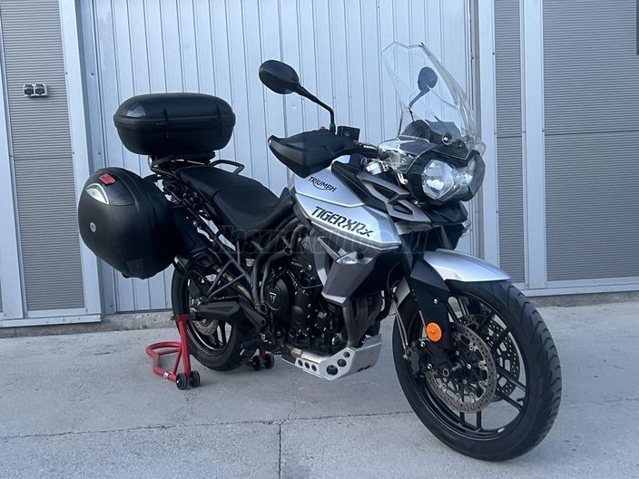 TRIUMPH TIGER 800 XC