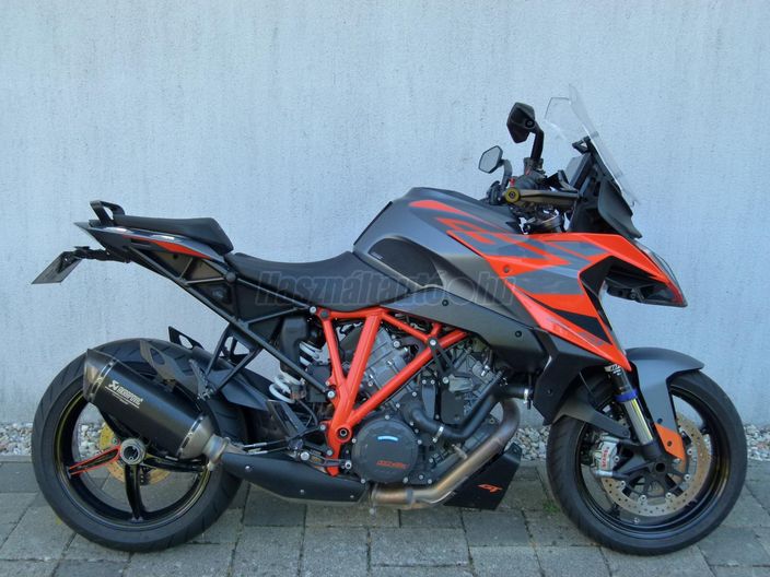 KTM 1290 SUPER DUKE GT