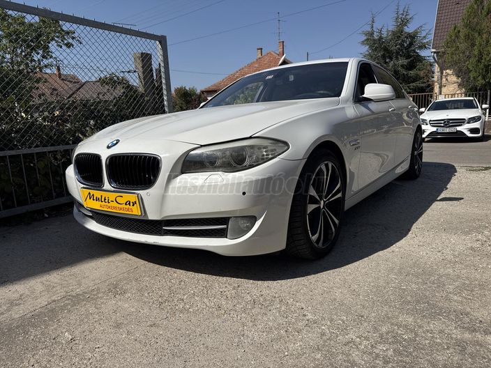 BMW 530 530d xDrive (Automata)