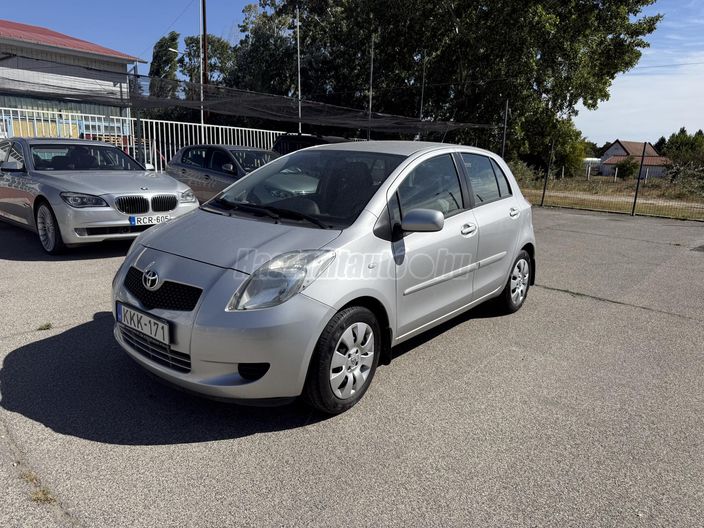 TOYOTA YARIS 1.3 Sol