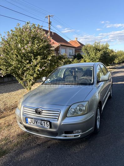 TOYOTA AVENSIS 1.8 Sol Elegant