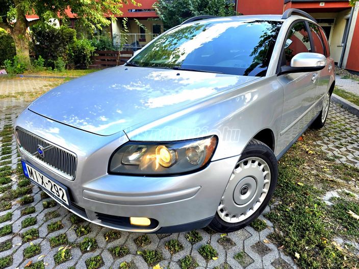 VOLVO V50 2.0 D Summum
