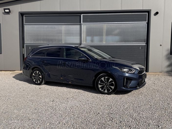 KIA CEE'D Ceed SW 1.6 CRDi HP Hybrid Gold