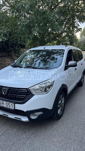 DACIA LODGY 1.6 SCe Stepway (7 személyes )