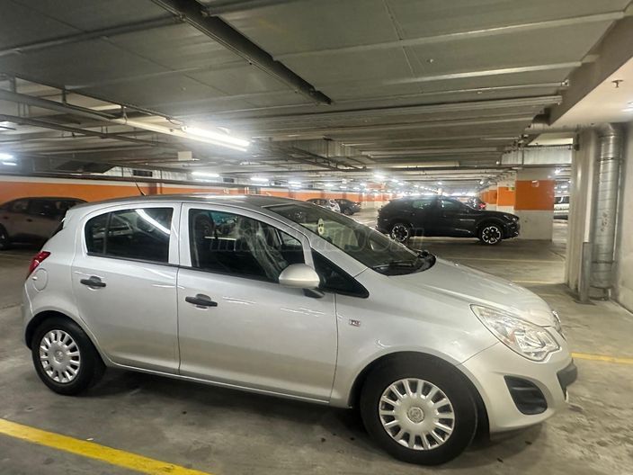OPEL CORSA D 1.2 Active Easytronic