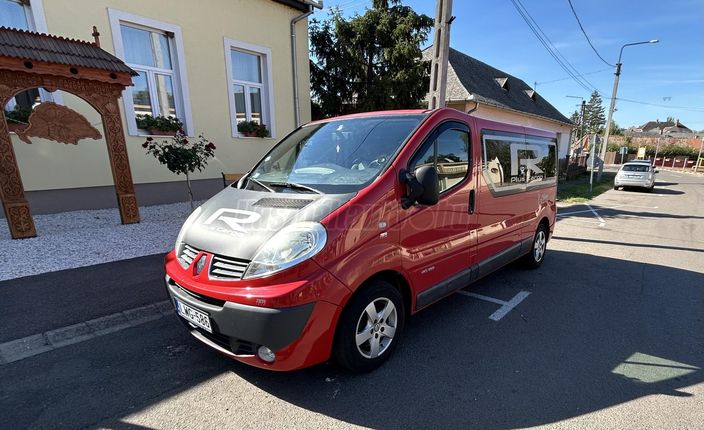 RENAULT TRAFIC 2.5 dCi L2H2P2 Cool