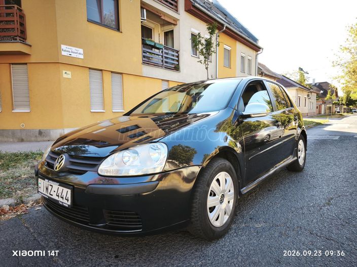 VOLKSWAGEN GOLF V 1.6 Sportline