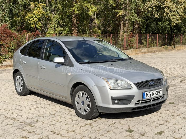 FORD FOCUS 1.6 Collection