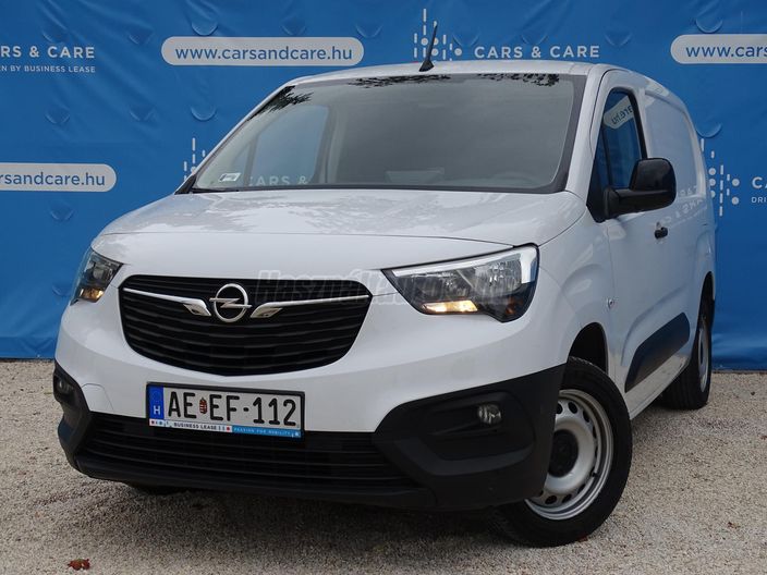 OPEL COMBO Cargo 1.5 DTH L2H1 2.4t Cargo Edition (3 személyes )