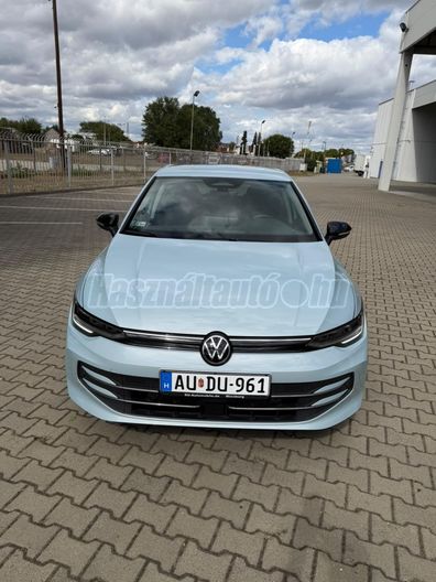 VOLKSWAGEN GOLF VIII