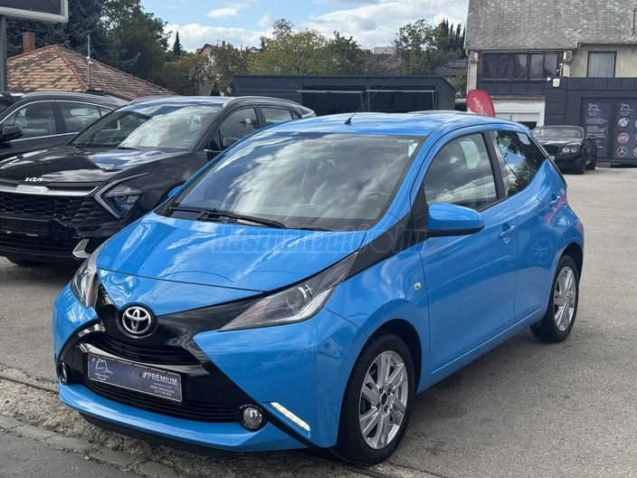 TOYOTA AYGO 1.0 x-clusiv II